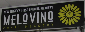 melovino_sign